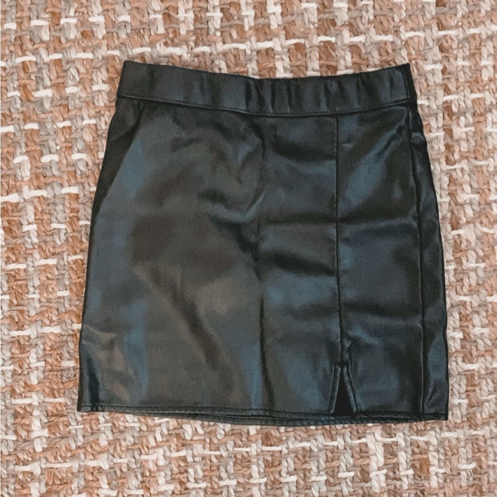 MINI SKIRT